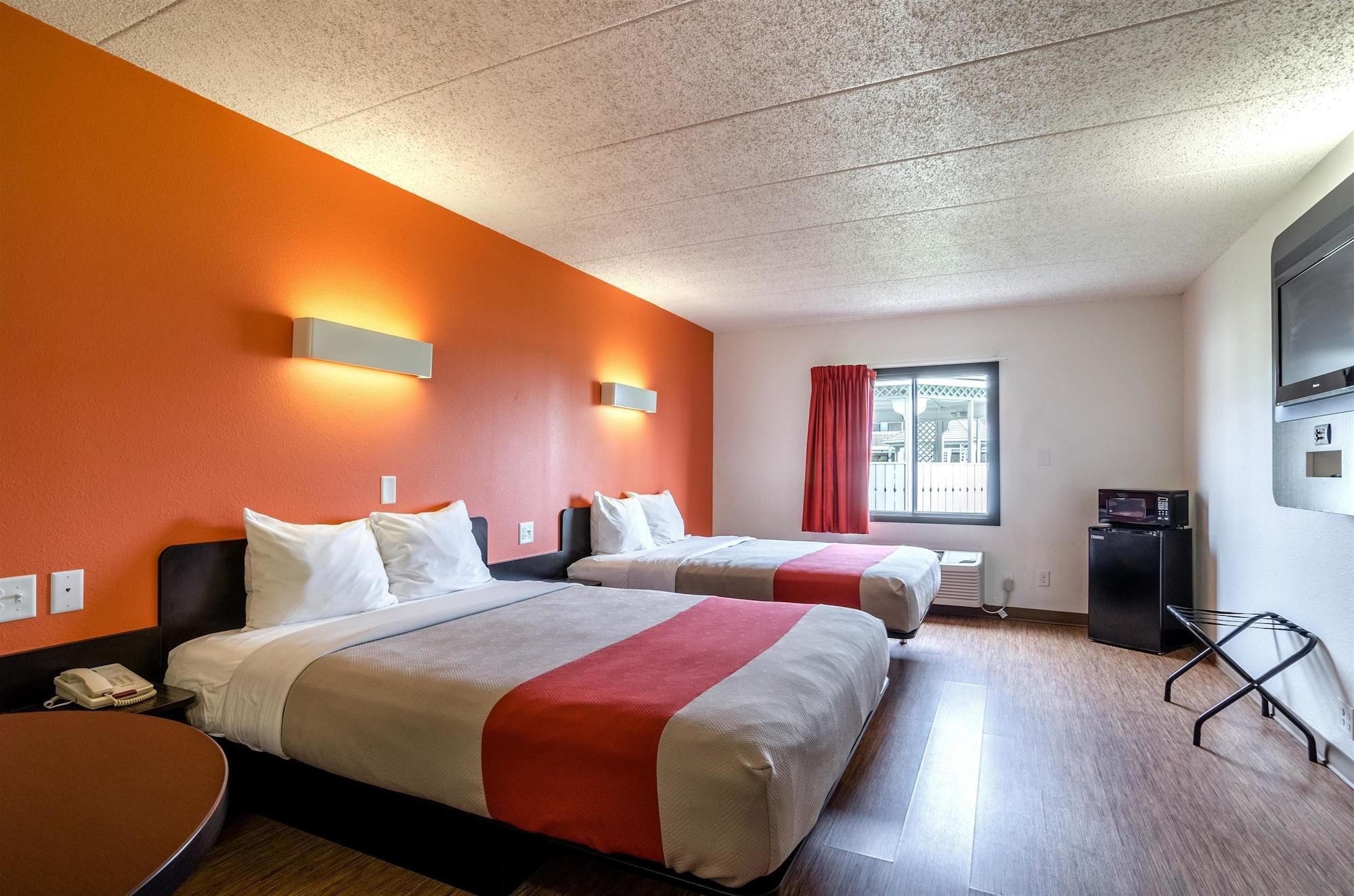 Motel 6-York, Ne Eksteriør billede